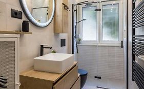 Artistic Chill Art Apartment 2+2.Centar Of Split.